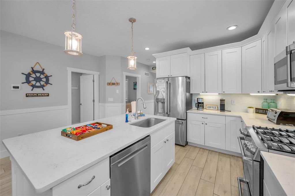 For Sale: $2,100,000 (4 beds, 3 baths, 1940 Square Feet)