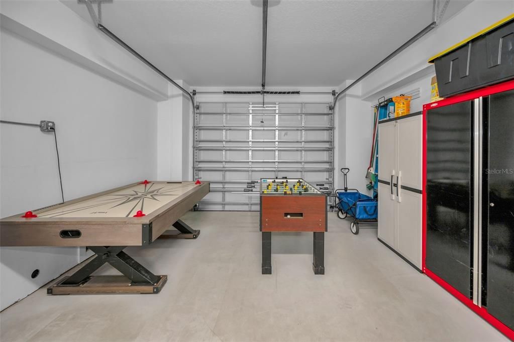 For Sale: $2,100,000 (4 beds, 3 baths, 1940 Square Feet)