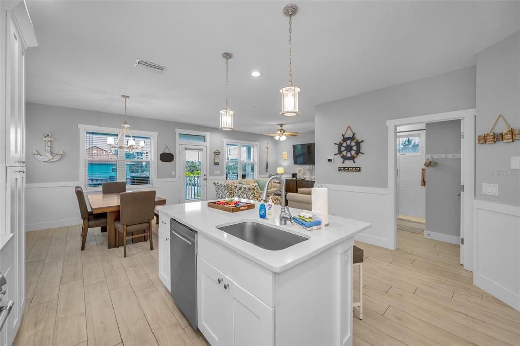 For Sale: $2,100,000 (4 beds, 3 baths, 1940 Square Feet)