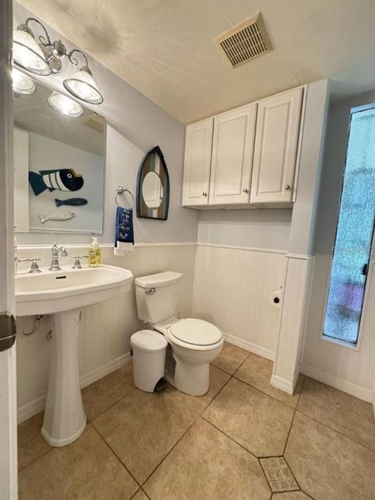 For Rent: $3,000 (4 beds, 2 baths, 2030 Square Feet)