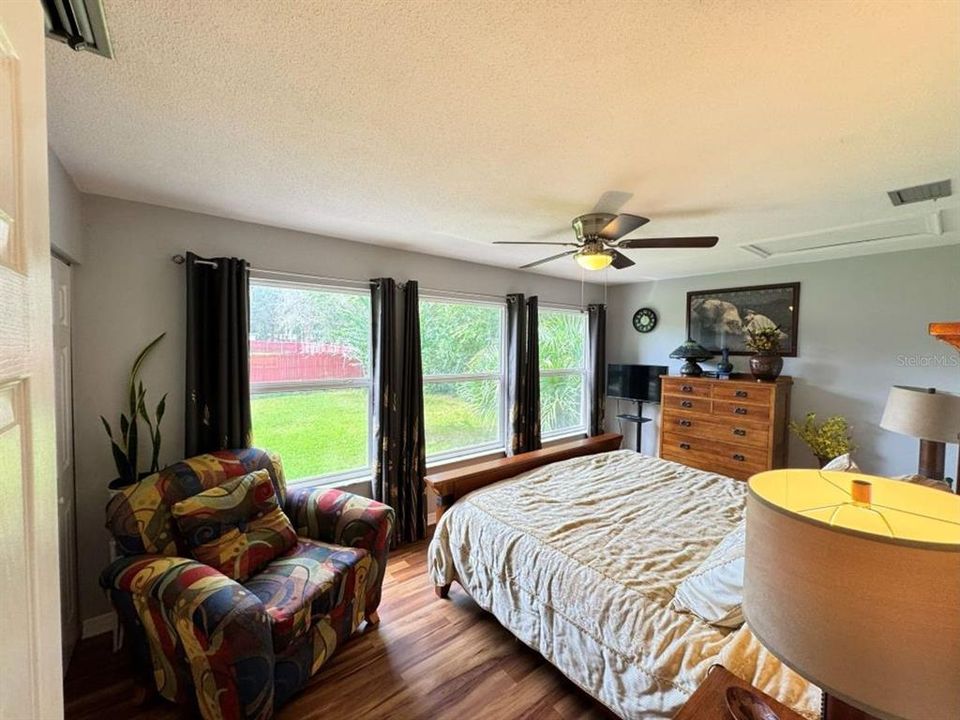 For Rent: $3,000 (4 beds, 2 baths, 2030 Square Feet)