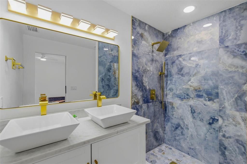 待售: $515,000 (3 贝兹, 2 浴室, 1572 平方英尺)