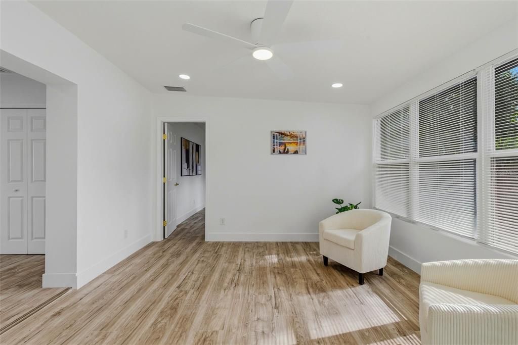 待售: $515,000 (3 贝兹, 2 浴室, 1572 平方英尺)