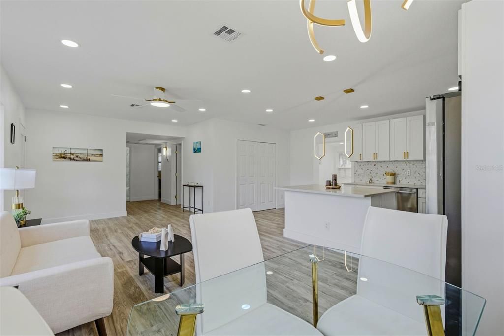 待售: $515,000 (3 贝兹, 2 浴室, 1572 平方英尺)