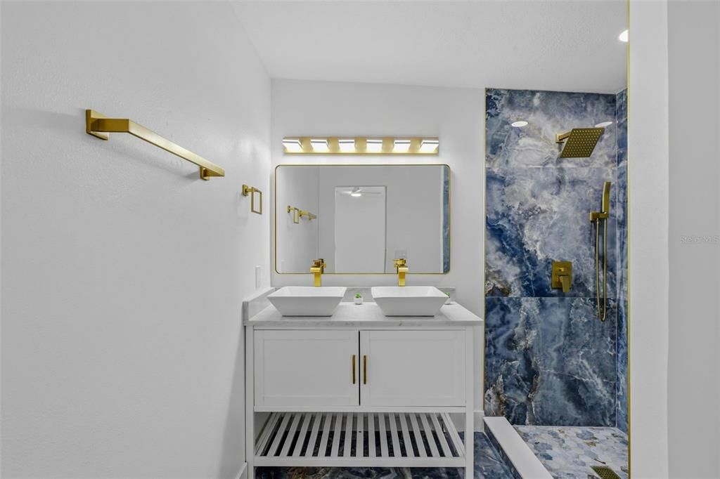 待售: $515,000 (3 贝兹, 2 浴室, 1572 平方英尺)