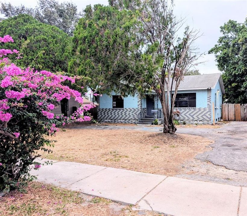 На продажу: $229,000 (3 спален, 2 ванн, 1332 Квадратных фут)