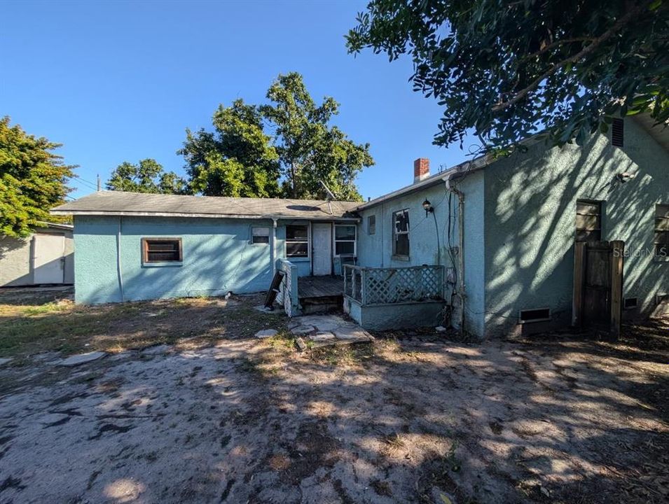 Active With Contract: $229,000 (3 beds, 2 baths, 1332 Square Feet)