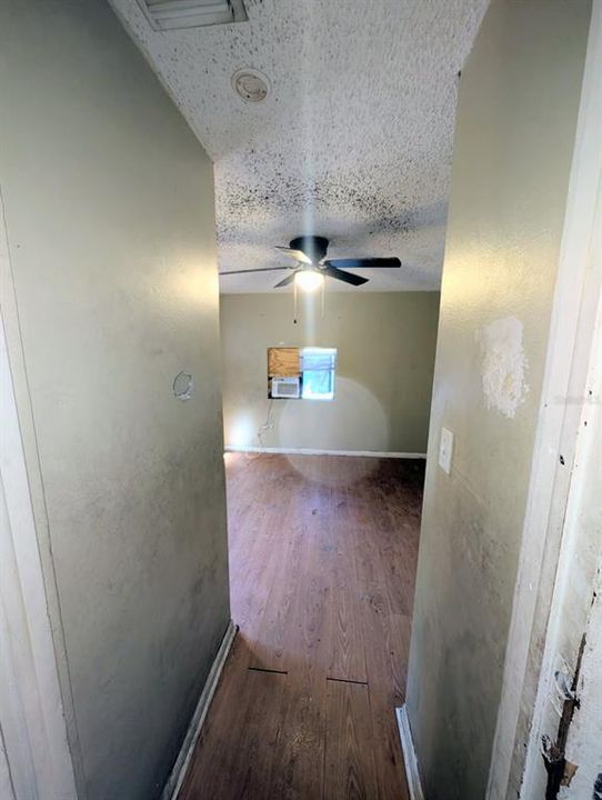 Active With Contract: $229,000 (3 beds, 2 baths, 1332 Square Feet)