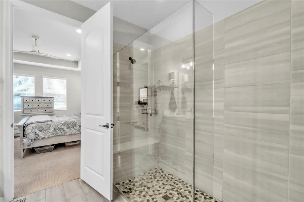 En Venta: $510,000 (4 camas, 3 baños, 2613 Pies cuadrados)