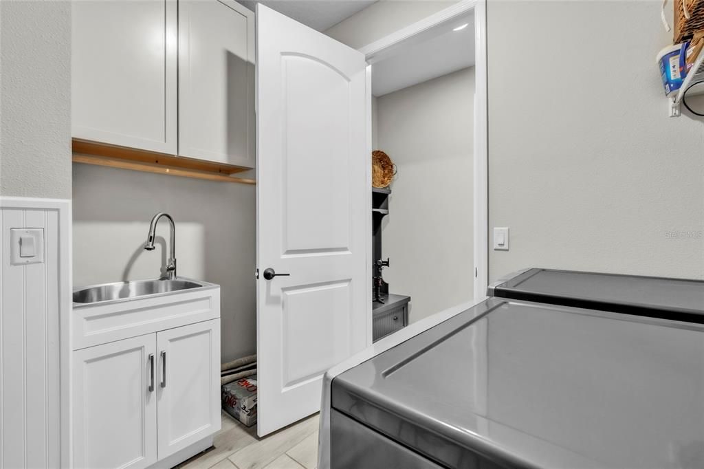 En Venta: $510,000 (4 camas, 3 baños, 2613 Pies cuadrados)