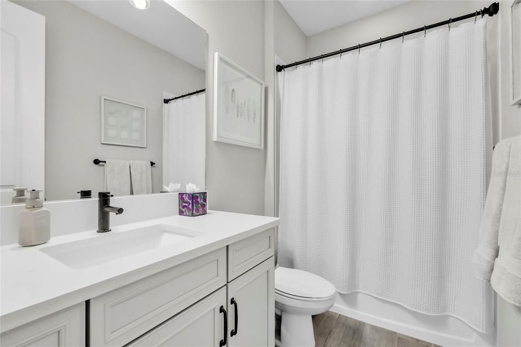 En Venta: $510,000 (4 camas, 3 baños, 2613 Pies cuadrados)