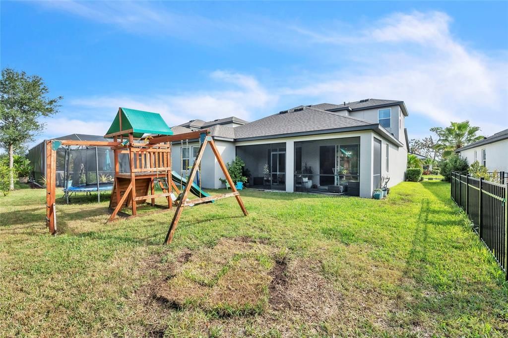 En Venta: $510,000 (4 camas, 3 baños, 2613 Pies cuadrados)