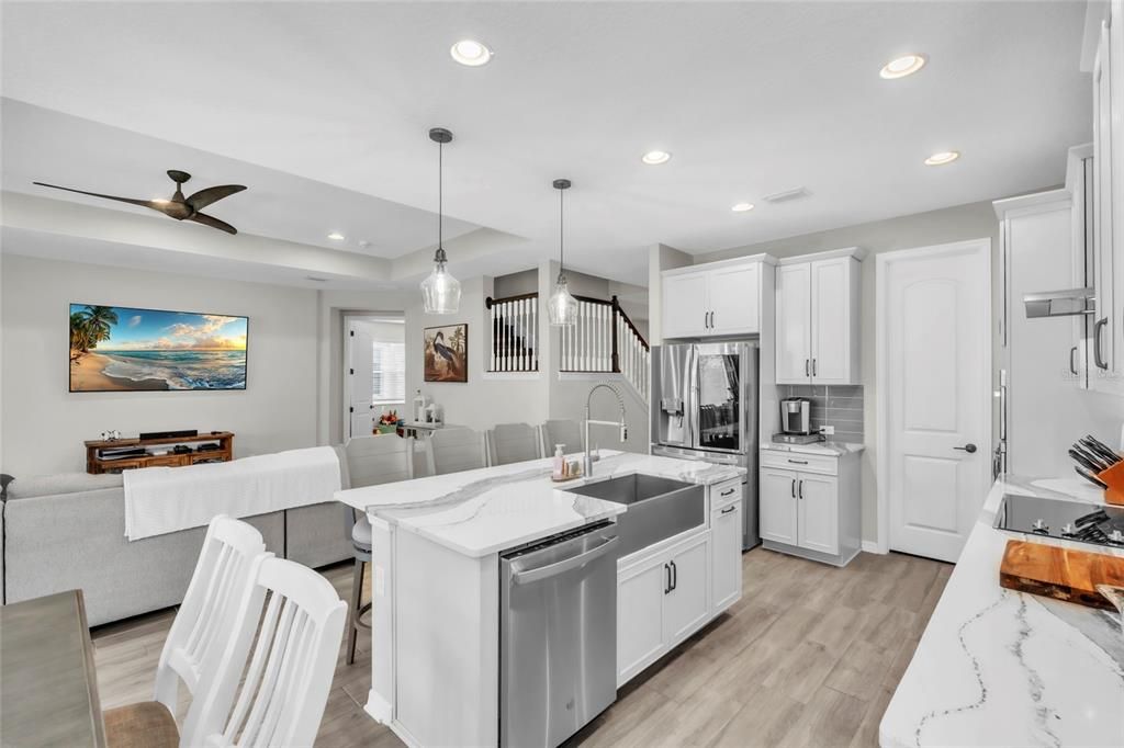 En Venta: $510,000 (4 camas, 3 baños, 2613 Pies cuadrados)