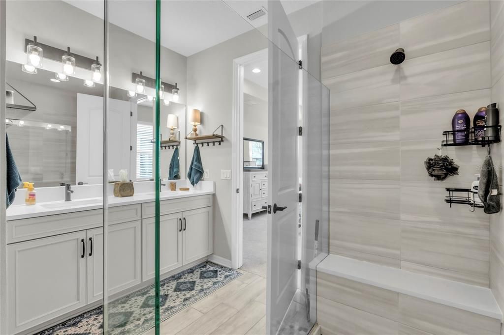 En Venta: $510,000 (4 camas, 3 baños, 2613 Pies cuadrados)