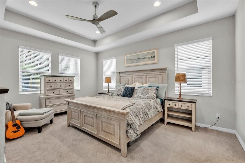 En Venta: $510,000 (4 camas, 3 baños, 2613 Pies cuadrados)