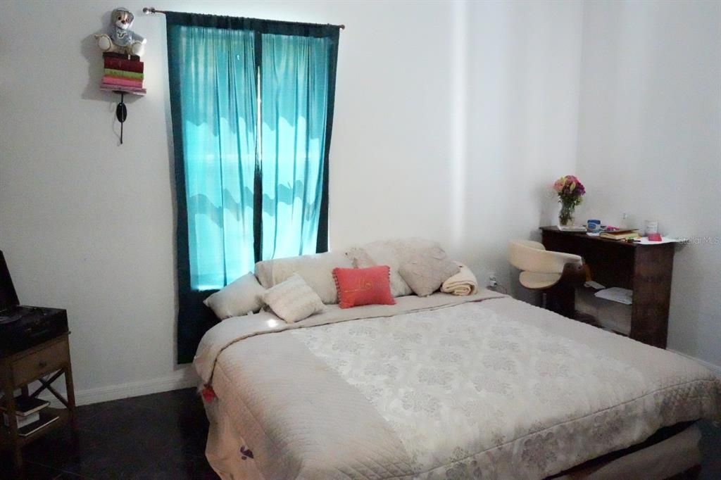 For Sale: $560,000 (4 beds, 2 baths, 2545 Square Feet)