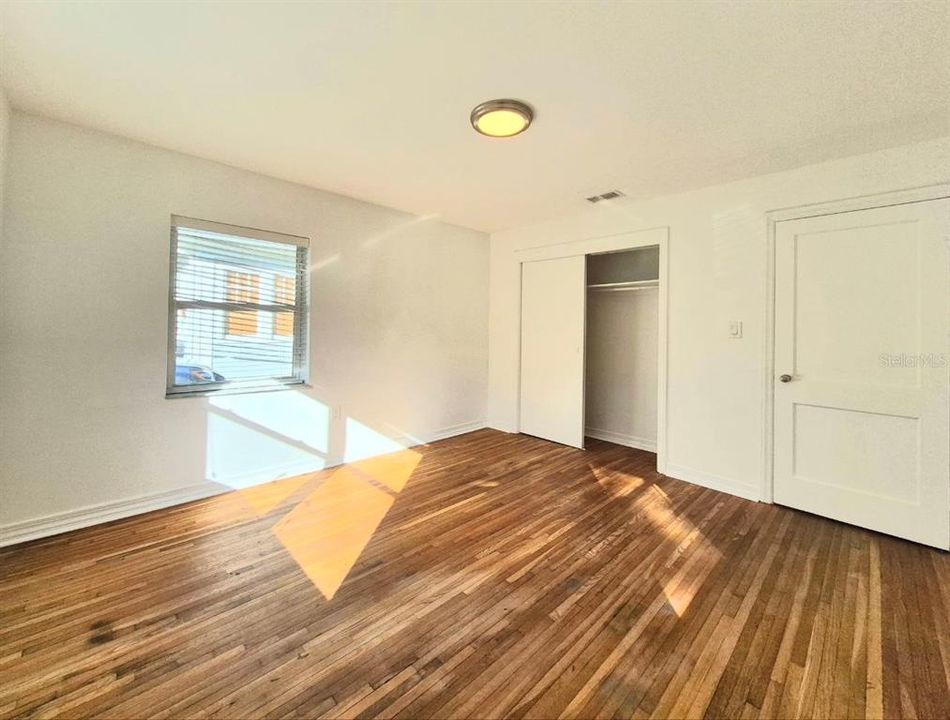 В аренду: $3,000 (2 спален, 1 ванн, 1246 Квадратных фут)