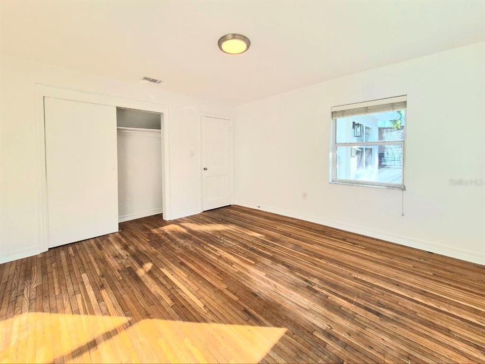 В аренду: $3,000 (2 спален, 1 ванн, 1246 Квадратных фут)