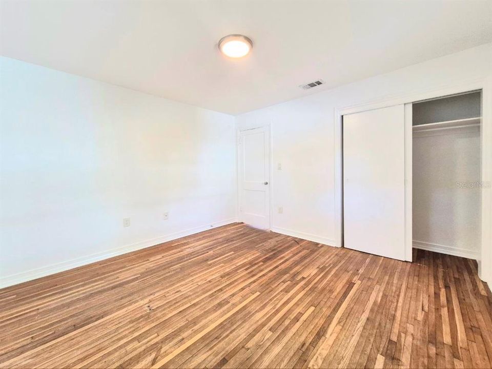 В аренду: $3,000 (2 спален, 1 ванн, 1246 Квадратных фут)