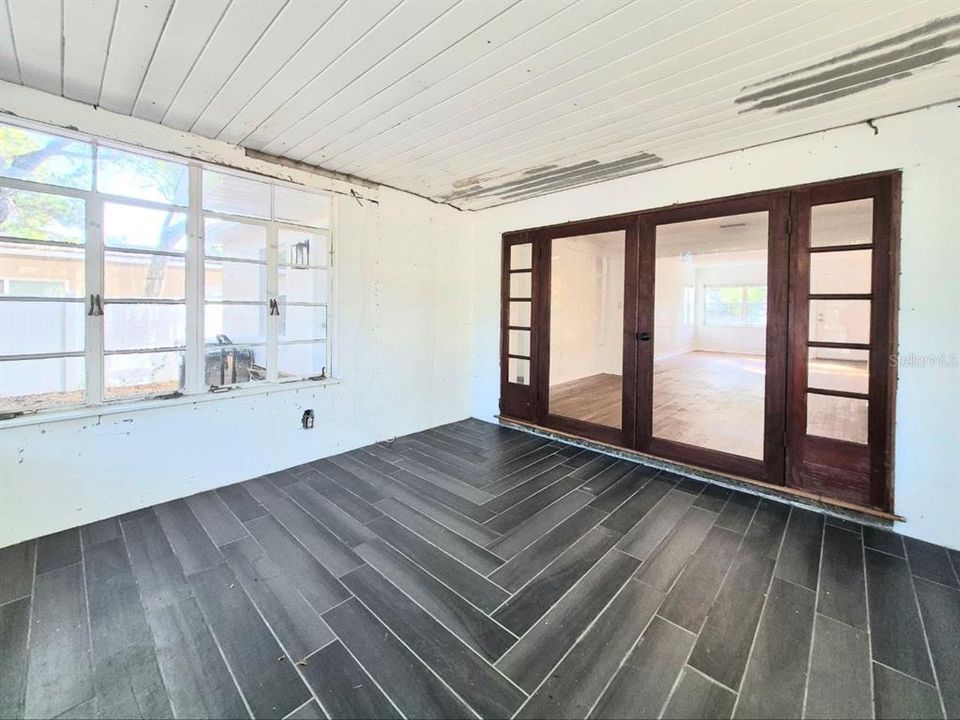 В аренду: $3,000 (2 спален, 1 ванн, 1246 Квадратных фут)