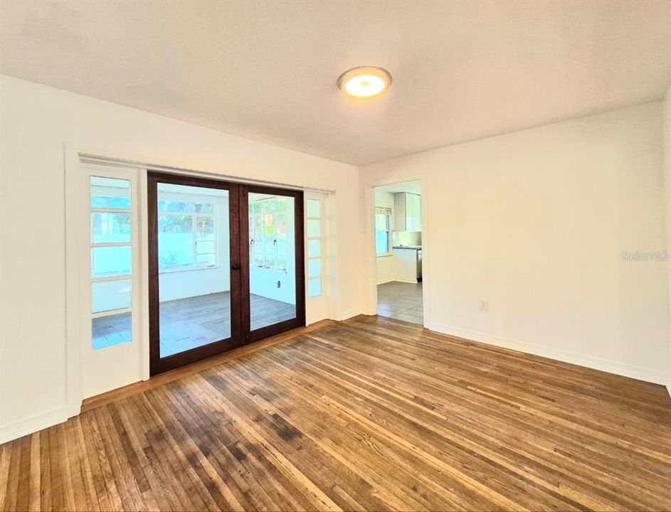 В аренду: $3,000 (2 спален, 1 ванн, 1246 Квадратных фут)