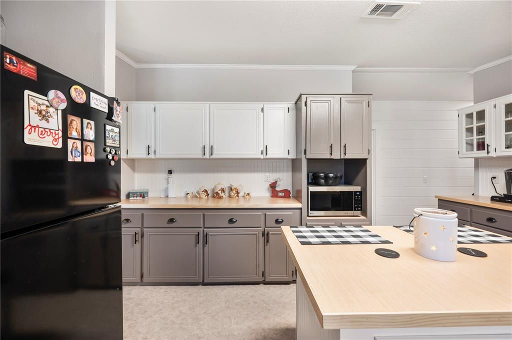 En Venta: $449,900 (4 camas, 2 baños, 2052 Pies cuadrados)