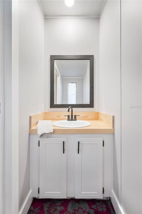 En Venta: $449,900 (4 camas, 2 baños, 2052 Pies cuadrados)