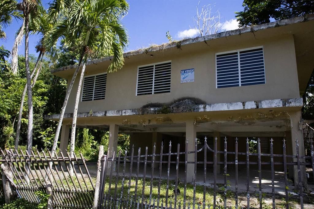 Recently Sold: $144,000 (3 beds, 2 baths, 1077 Square Feet)