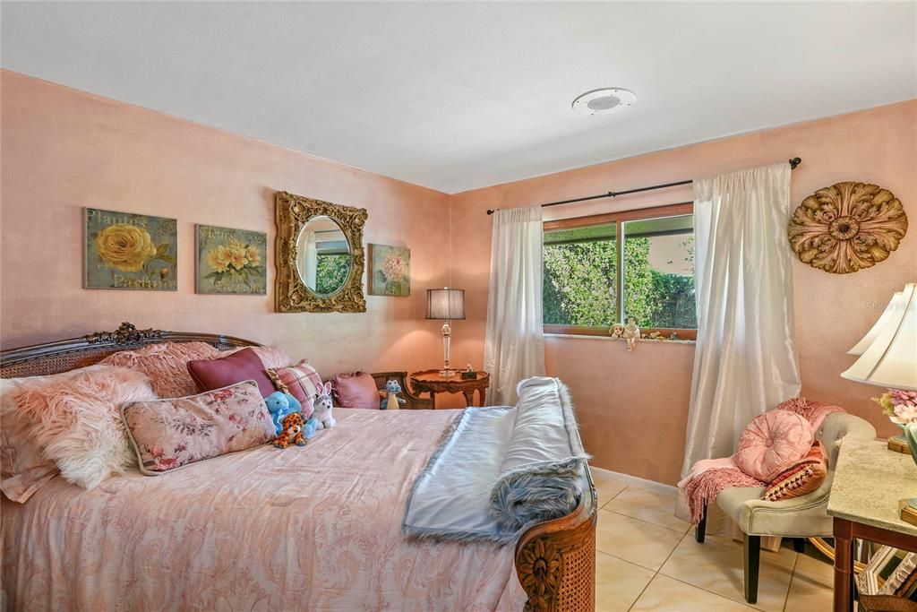 For Sale: $539,000 (4 beds, 2 baths, 1885 Square Feet)