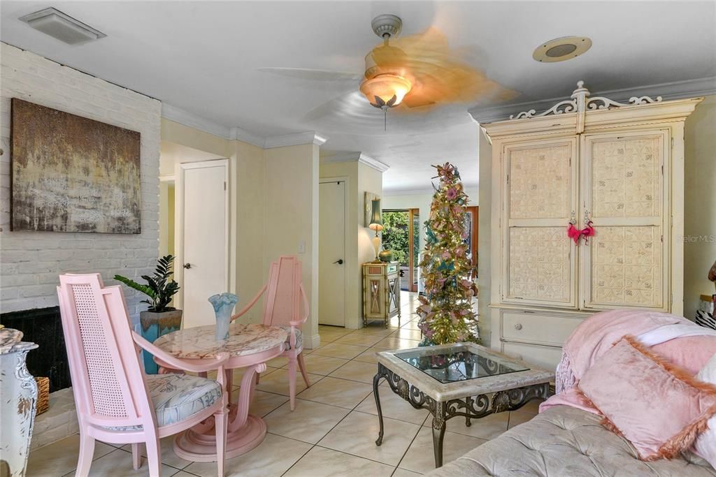 For Sale: $539,000 (4 beds, 2 baths, 1885 Square Feet)