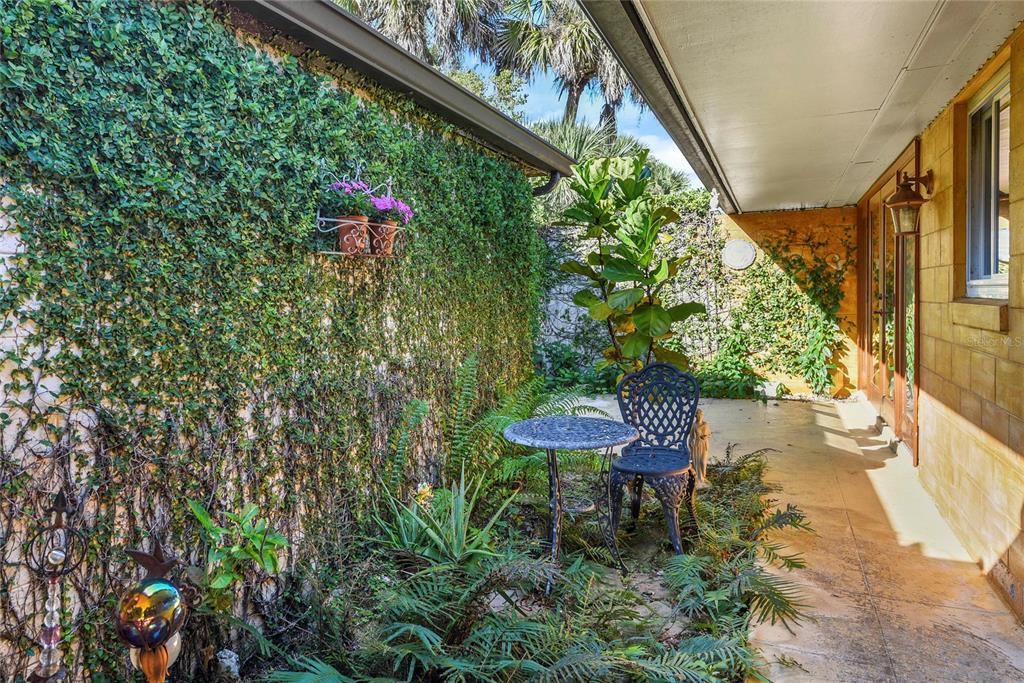 For Sale: $539,000 (4 beds, 2 baths, 1885 Square Feet)