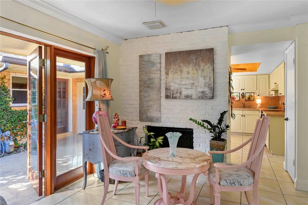 For Sale: $539,000 (4 beds, 2 baths, 1885 Square Feet)