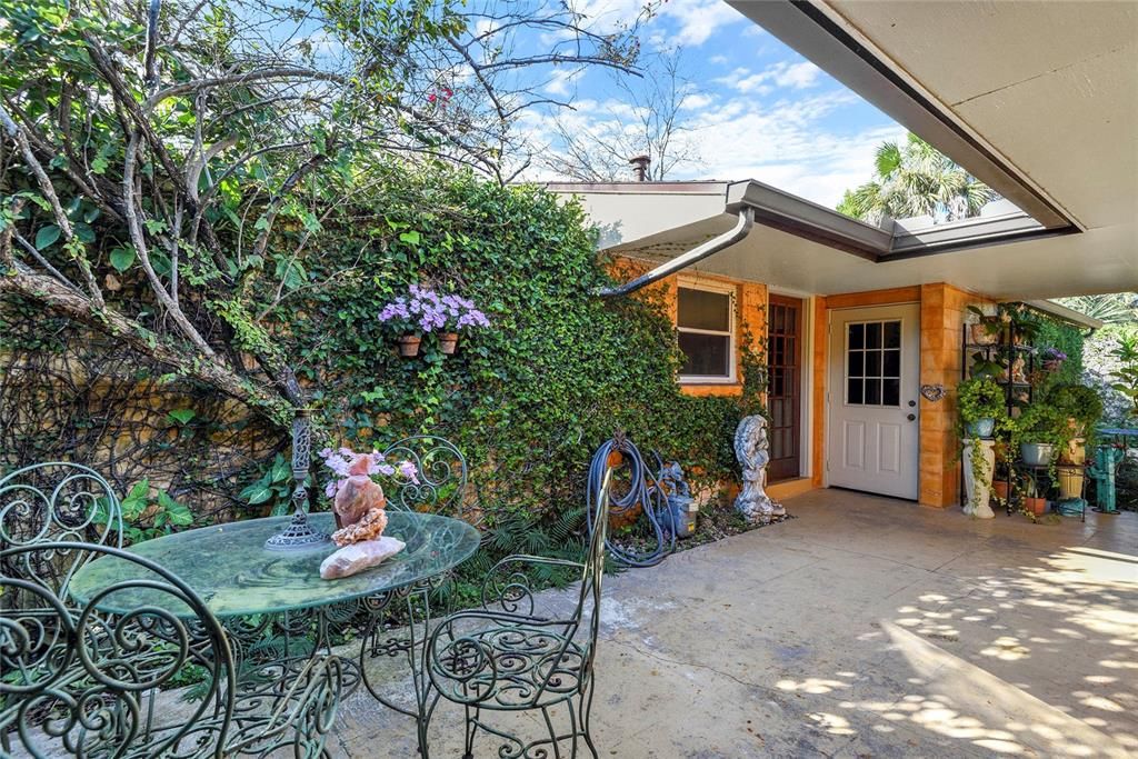 For Sale: $539,000 (4 beds, 2 baths, 1885 Square Feet)