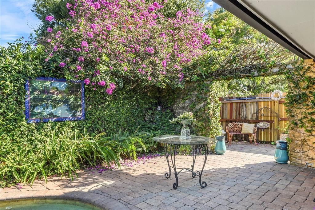 For Sale: $539,000 (4 beds, 2 baths, 1885 Square Feet)