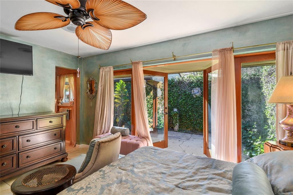 For Sale: $539,000 (4 beds, 2 baths, 1885 Square Feet)