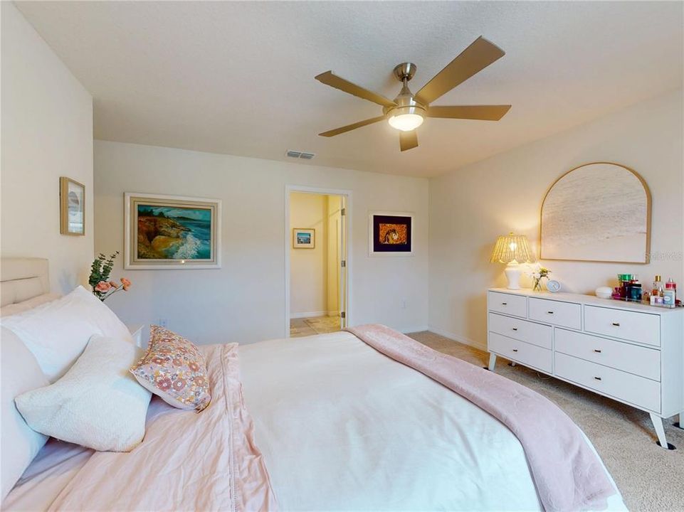 На продажу: $329,500 (3 спален, 2 ванн, 1614 Квадратных фут)