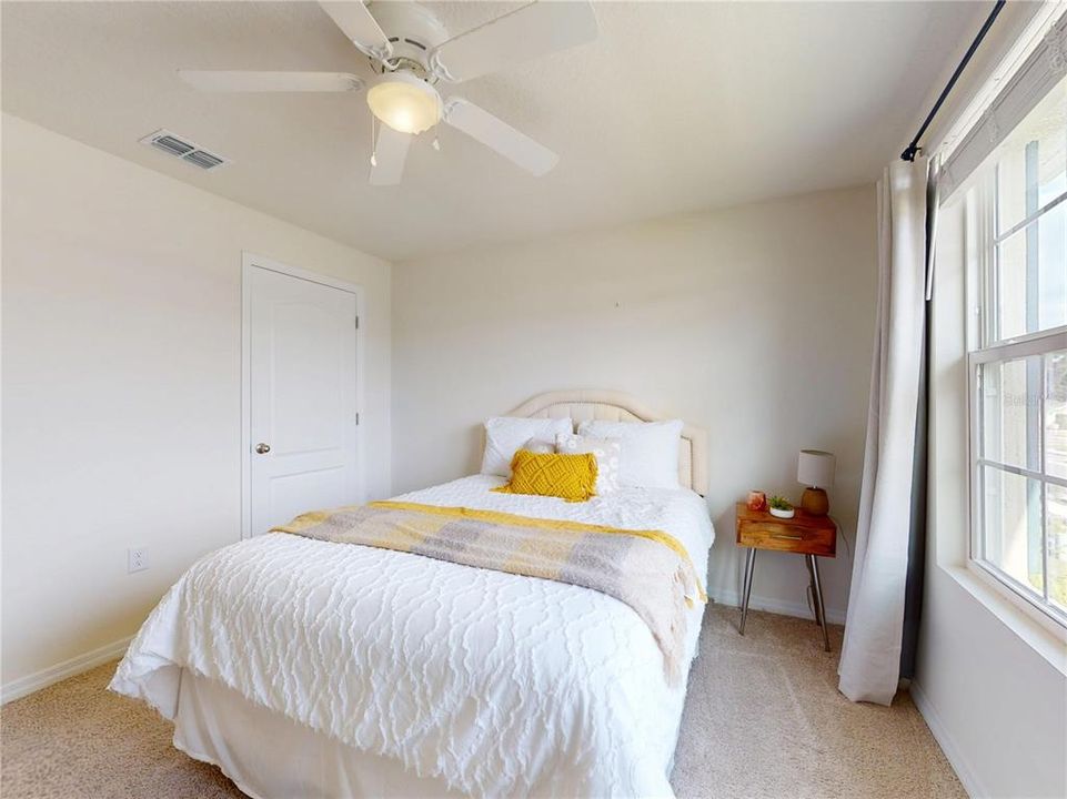 На продажу: $329,500 (3 спален, 2 ванн, 1614 Квадратных фут)