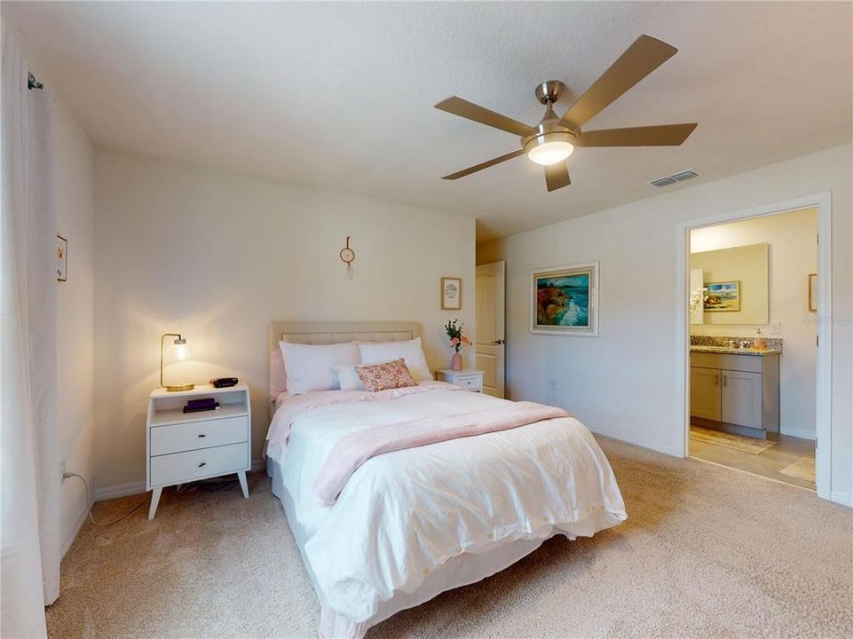 На продажу: $329,500 (3 спален, 2 ванн, 1614 Квадратных фут)