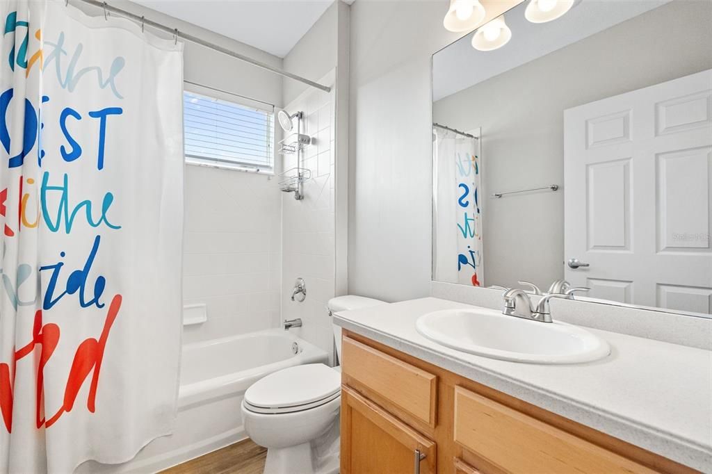 出租: $2,400 (2 贝兹, 2 浴室, 1552 平方英尺)