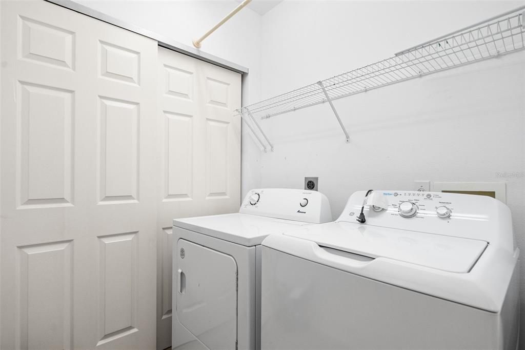 出租: $2,400 (2 贝兹, 2 浴室, 1552 平方英尺)