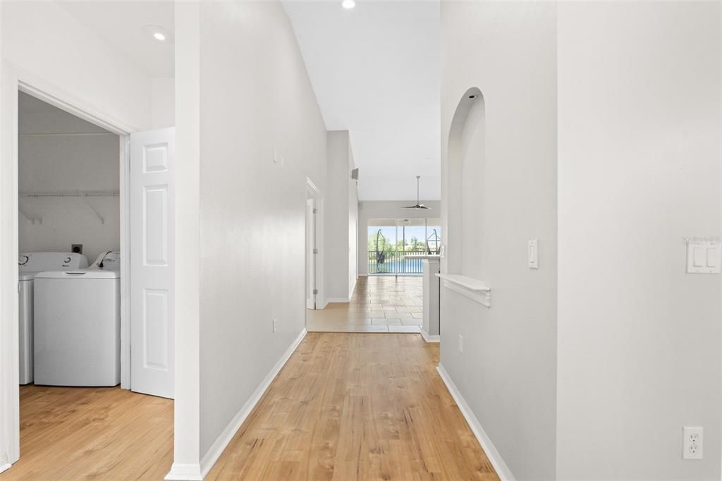 出租: $2,400 (2 贝兹, 2 浴室, 1552 平方英尺)