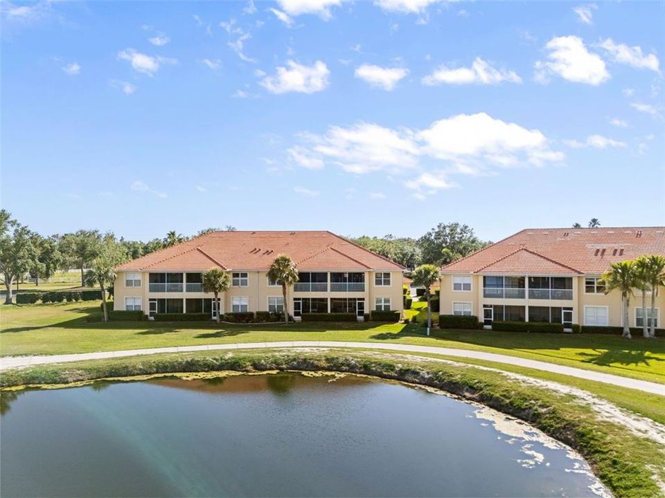 出租: $2,400 (2 贝兹, 2 浴室, 1552 平方英尺)