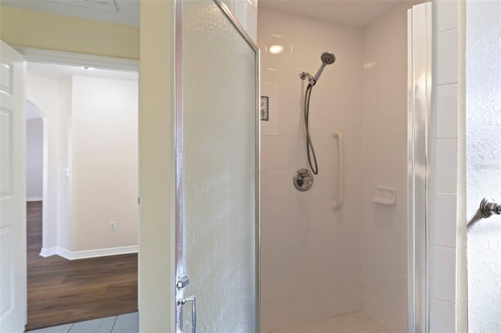 Activo con contrato: $239,900 (1 camas, 1 baños, 839 Pies cuadrados)