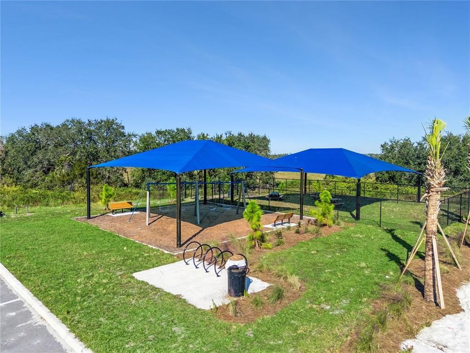 En Venta: $488,990 (5 camas, 3 baños, 2601 Pies cuadrados)