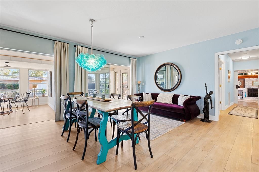 待售: $599,900 (4 贝兹, 3 浴室, 2534 平方英尺)