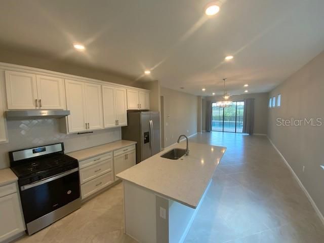 For Sale: $827,500 (3 beds, 2 baths, 1640 Square Feet)