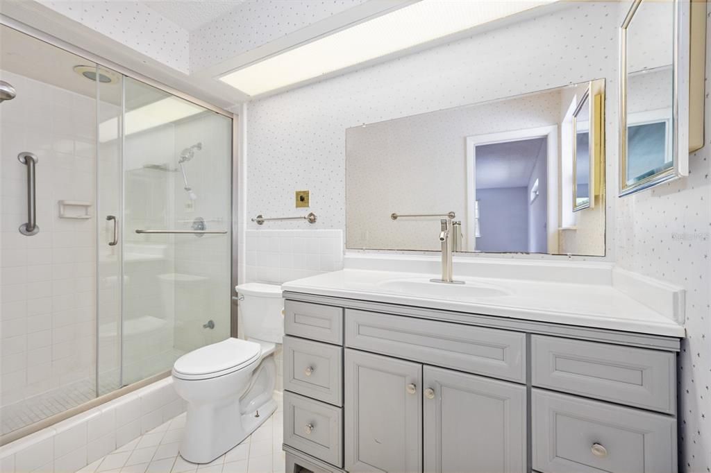 待售: $550,000 (5 贝兹, 3 浴室, 2922 平方英尺)