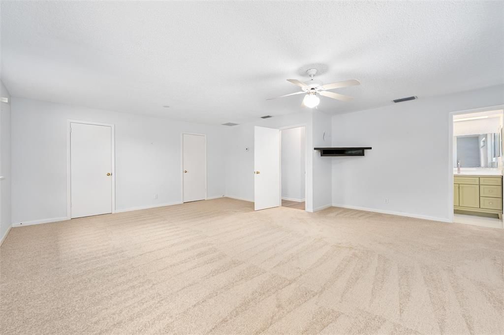 待售: $550,000 (5 贝兹, 3 浴室, 2922 平方英尺)