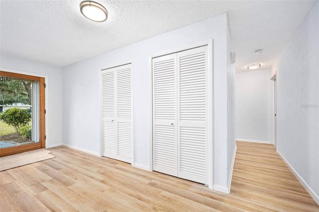 待售: $550,000 (5 贝兹, 3 浴室, 2922 平方英尺)