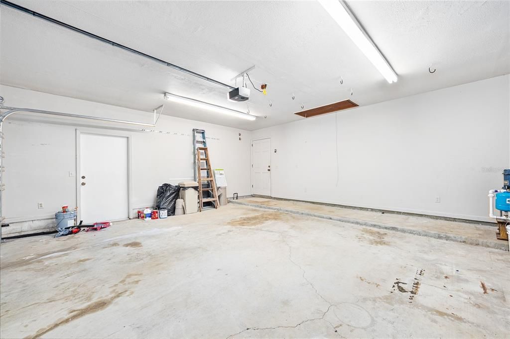 待售: $550,000 (5 贝兹, 3 浴室, 2922 平方英尺)